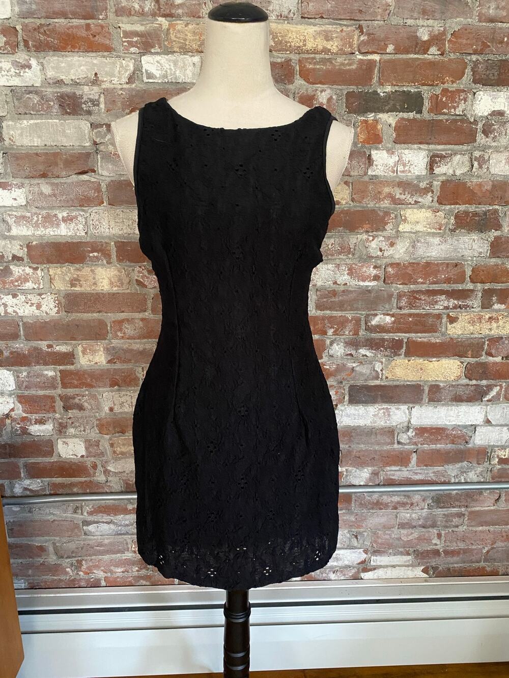 EMERY ROSE Black Eyelet Lace Mini Dress Small NWT Sleeveless Bodycon LBD